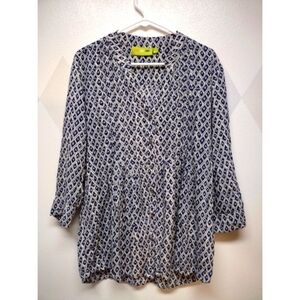 Women's Navy Geo Print Button-Front Blouse